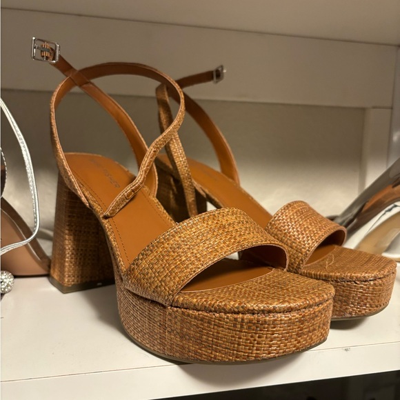 Marc Fisher Cognac Block Heel Ankle Strap 8.5 - Picture 4 of 6